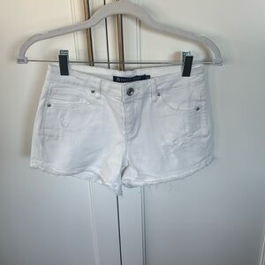 Tractr BLU white denim shorts - size 24